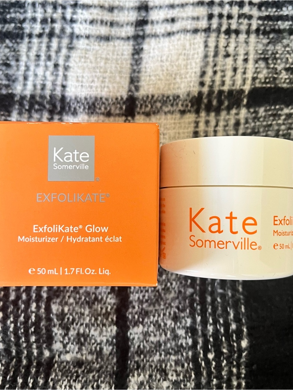 Kate Somerville ExfoliKate Glow Moisturizer - Orange & Cream Jar